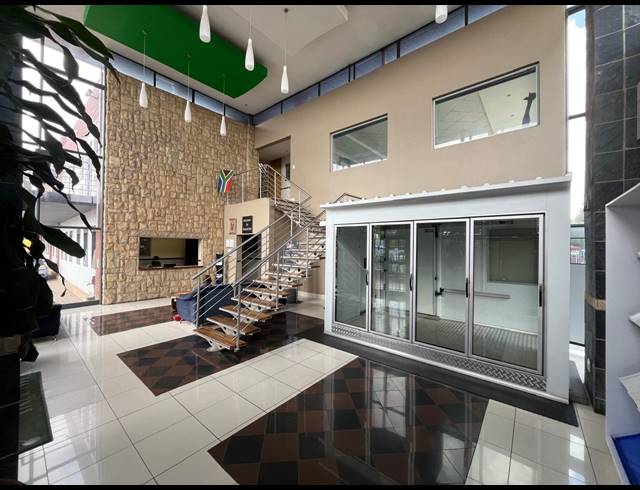6,035M² WAREHOUSE TO LET IN ROOIHUISKRAAL